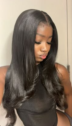 Oval Head Shape Hairstyles, Classy Hair, Sew In Hairstyles, Birthday Hairstyles, Hairstyle Inspo, Birthday Hair, Tiny Cross, Pelo Afro, Pretty Ppl