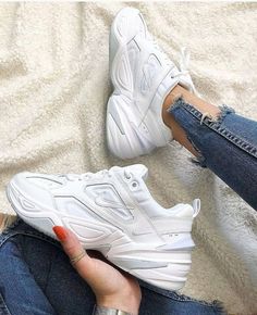 Dad Sneakers, Shoes Sneakers Nike, Fresh Shoes, Trendy Sneakers, Best Sneakers, Trendy Shoes