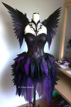 Dark Fairy Costume, Goth Couture, Fantasy Inspo, Dark Fairy, Lady Style