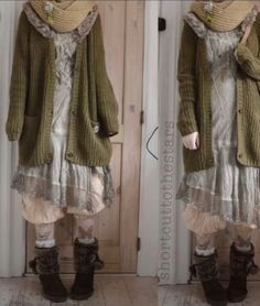 ~ fairycore grunge boho fashion Fairy Grunge Overalls, Zombie Core Outfits, Moro Kei, Mori Kei Outfits Casual, Cozycore Outfit, Morikei Outfits, Crowcore Outfit, Dark Mori Fashion, Mori Kei Fashion