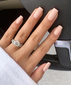 Pale Nail Ideas, Natural Coloured Nails, Bridal Nails Coffin, Natural Nail Colours, Acrylic Nails Natural Look, Natural Colour Nails, Nails Wedding Bridesmaid, Bridesmaid Nails Wedding Neutral, Nails For Bridesmaid