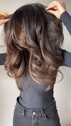 Haircuts For Dimension, Hair For Forty Year Olds For Women, Brunette Balayage Layered Hair, Long Layers Brunette Balayage, What Color Should I Dye My Hair Brown, Light Brunette To Dark Brunette, Brunette Balayage With Layers, Brunette Hair For Dark Skin, Light Brown Hair With Dark Brown Balayage