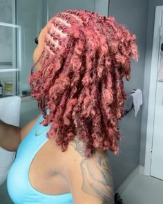 Sunset Dyed Locs, Hairstyle For Locks, Retwist Micro Locs, Dread Retwist Styles, Dread Retwist Styles Women, Barrell Twist Loc Styles Women, Back To School Loc Hairstyles, Cute Dreads Styles, Twist Out Locs