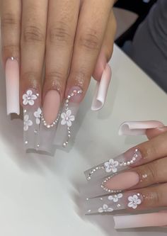 Long Winter Acrylic Nails, Winter Nails Acrylic Coffin Long, Cute Long Acrylic Nails Ideas, Long Simple Acrylic Nails, Winter Nails Long, Long Winter Nails, Acrylic Nails Bling, Traditional Nails, Prom Nail Inspo