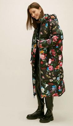 Fem Clothes, Mother Style, Floral Coat, Cold Fits, Estilo Hippie, Longline Coat, Fashion Forever, Oasis Fashion, Stylish Clothes