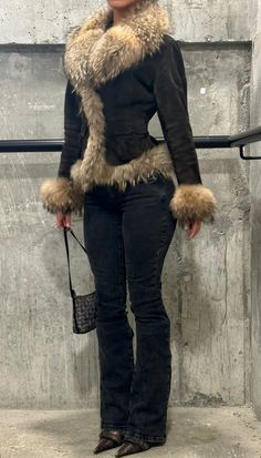 Rich Person Outfit, Winter Outfits Feminine, Winter Baddie Outfits Going Out, Winter Fashion Outfits Dressy Classy, Jayda Wayda Outfit, Winter Going Out Outfits, Winter Outfits Aesthetic, 2000s Fashion Outfits, New Years Eve Outfits