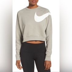 100% Authentic And Purchased Directly From Nike. Comfortable And Cute Cropped Sweater. Crop Sweatshirt Outfit, Nordstrom Outfit, Tops Nike, Graphic Crop Top, Faux Leather Biker Jacket, Training Tops, Nordstrom Anniversary Sale, Cropped Sweatshirt, Nike Outfits