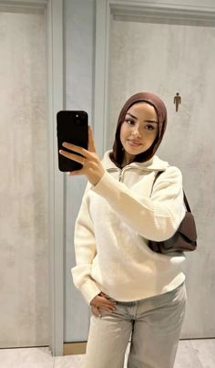 Hijab Winter Outfit, Pretty Hijabi, Hijabi Pfp, Winter Hijab Outfits, Winter Hijab, Modest Outfits Muslim, Capsule Wardrobe Casual