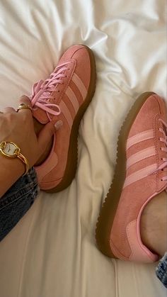 Adidas Bermuda, Sneaker Shop, Shoe Inspo, Aesthetic Shoes, Swag Shoes, Pink Adidas, Pretty Shoes, Dream Shoes