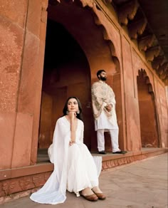 Pre Wedding Photoshoot India, Pre Wedding Photoshoot Theme, Save The Date Pictures, Indian Bride Poses, Pre Wedding Videos, Pre Wedding Shoot Ideas