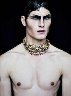 John Todd, Men Wearing Makeup, High Fashion Makeup, Runway Makeup, Male Makeup, Stage Makeup, Smokey Eyes