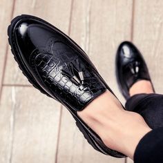 Trendy Mens Shoes, Crocodile Shoes, Driving Moccasins, Office Shoes, Leather Moccasins, Leather Dress Shoes, Men Loafers, Leather Slip Ons, Leather Loafers