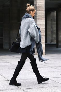 Over The Knee Boot Outfit, Knee Boots Outfit, Mode Tips, Looks Pinterest, Fashion Trends Winter, Looks Street Style, Mode Inspo, 가을 패션