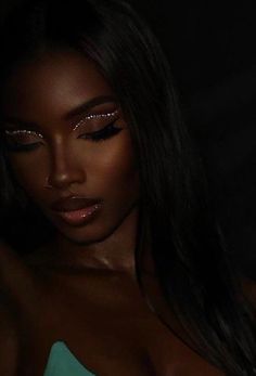 Flawless Face Makeup, Fall Wedding Makeup, Birthday Makeup Looks, Chic Makeup, Birthday Makeup, Dark Complexion, Ethereal Makeup, Dramatic Makeup, Fairy Makeup