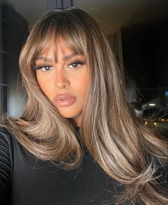 Black And Blonde Hair Short, Black And Blonde Hair Black Women, Honey Blonde Hair On Latinas, Bardot Bangs, Haute Hair, Ombré Hair, Hair Flip, Fringe Hairstyles