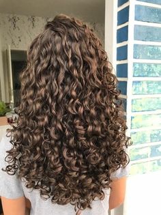 Curly Hair Care Routine, Hairdos For Curly Hair, Curly Hair Inspiration, Curly Girl Hairstyles, Curly Hair Care, Curly Hair Tips