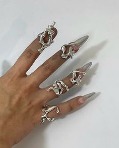 Archive Fashion, Dope Jewelry, Jewelry Inspo, Trendy Shoes, Mode Inspiration, Pretty Jewellery, Piercing Jewelry, Cute Jewelry, Jewelry Inspiration