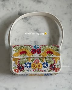 Beaded Embroidery Purse, Bead Embroidery Purse, Bead Embroidery Bag, Staud Bags, Floral Beadwork, Beaded Shoulder Bag, Embroidery Purse, Tambour Embroidery, Pinterest Design