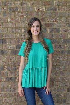 Basic Solid Short Sleeve Loose Peplum Tee by Entro Comfy Tops, Green Blouse, Basic Tops, Green Fabric, Green Fashion, Jersey Fabric, Scoop Neckline, Peplum Top, Scoop Neck