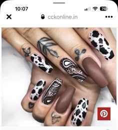 Bull Skull Nails, Cowgirl Nails Designs Westerns, Bandana Print Nails, Tattoo Nails Designs, Western Themed Nails, Cowprint Nail Design, Cowgirl Nails Designs