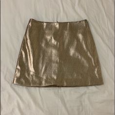 High Waisted Gold Skirt For Night Out In Fall, Gold Skirt For Fall Night Out, Chic Gold Mini Length Bottoms, Chic Flared Skirt For Party Season, Forever 21 Skirt For Night Out In Fall, Gold Lined Skirt For Night Out, Forever 21 Mini Length Skirt For Party, Forever 21 Fitted Skort For Party, Trendy Forever 21 Skort For Night Out