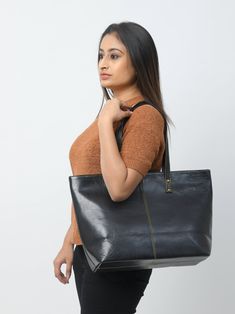 Trustpilot This Kim Tote & Blair Clutch combo is a great choice for a trendy look & will save you money when compared to buying them separately. Salient features Material: Buffalo Leather Color: Black Ladies' handbag & clutch serves an elegant and classy appearance Size Available Tote: 17 W x 11 L x 4.5 D Inch Clutch: 9 L x 4.5 W Inch Trendy Large Capacity Leather Clutch, Trendy Clutch Box Bag For Everyday Use, Trendy Office Clutch With Removable Pouch, Black Shoulder Bag Clutch With Zipper, Versatile Box Bag Clutch For Everyday Use, Black Clutch With Zipper And Shoulder Strap, Chic Large Capacity Clutch For Travel, Everyday Large Capacity Clutch Box Bag, Chic Large Capacity Travel Clutch