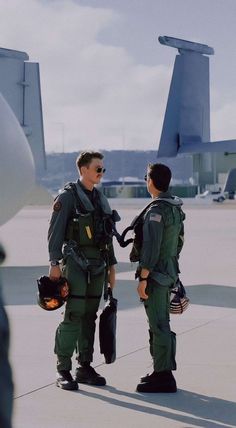 ᶠᵃⁿˢ ᵐⁱˡᵉˢ ᵗᵉˡˡᵉʳ on X: "#milesteller #rooster #TomCruise #TopGunMaverick 🩷 https://t.co/nwnYECea4r" / X Topgun Wallpaper, Maverick Aesthetic, Air Cadets, Tom Cruise Hot, Topgun Maverick, Maverick And Goose, Indian Army Special Forces