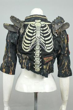 Alternative Halloween Costume Outerwear, Halloween Biker Jacket In Alternative Style, Grunge Fitted Outerwear For Cosplay, Fitted Grunge Outerwear For Cosplay, Fitted Halloween Outerwear, Grunge Outerwear For Halloween Cosplay, Biker Style Outerwear For Halloween, Fitted Alternative Biker Jacket For Halloween, Edgy Halloween Festival Outerwear