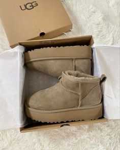 Cute Uggs, Fluffy Shoes, Trendy Shoes Sneakers, Ugg Classic Ultra Mini, Have A Lovely Weekend, Thank U So Much, Fresh Shoes, Timberlands