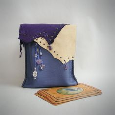 Viking Clothes, Spirit Bags, Amethyst Healing Properties, Amulet Bag, Diy Purses, Dream Recall