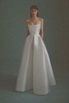 Designer Alex Perry Isobel Wedding Dress White Gown Draped Corset Silk Bridal Gown, Alex Perry, Dream Wedding Ideas Dresses, Strapless Gown, Wedding Dress Inspiration, Dream Wedding Dresses, Fancy Dresses, Dream Dress, Sleeveless Wedding Dress