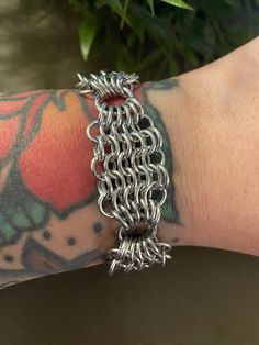 100% stainless steel chainmail bracelet Chainmail Hand Jewelry, Chainmail Tutorial, Jump Ring Jewelry, Chainmaille Jewelry, Chainmail Bracelet, Chainmail Jewelry, Chain Maille Jewelry, Hayden Christensen, Chain Maille