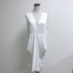 Hanro New With Tags Cover Up/ Beachwear Dress.Size Medium. Lined In Front. V Neck Soft Cotton, Made In Portugal.. Versatile Piece Can Be Worn As A Tunic Or Dress.. Love It! Cover Up Beachwear, Loungewear Dress, Womens Swim, White Cotton, Portugal, Cover Up, Lounge Wear, Color White, Size Medium