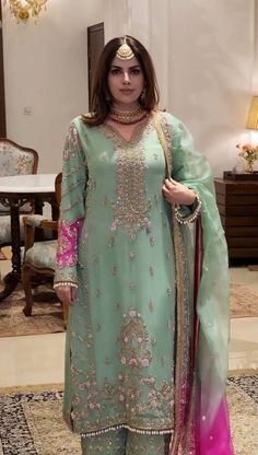 Latkan Lace, Dresses Islamic, Georgette Palazzo, Fancy Embroidery, Lace Suit, Fancy Suit, Indian Dresses Traditional