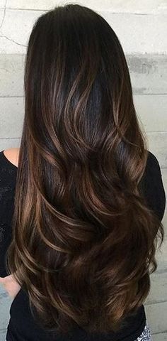 Rambut Brunette, Brunette Hair With Highlights, Caramel Highlights, Short Hairstyle, Dark Brown Hair, Winter Hairstyles, Hair Envy, Brown Hair Colors