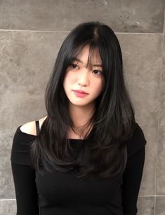 Korean Long Hair, Pretty Hair Cuts, Hair Style Korea, Layered Haircuts For Medium Hair, Asian Short Hair, Hair Streaks, Blowout Hair