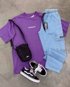 Purple And Green Outfit Men, Purple Shirt Outfit, Purple Shirt Outfits, Outfit Cowok, Black Outfit Men, Trendy Boy Outfits, Black Men Fashion Swag, Dope Outfits For Guys, Street Style Outfits Men