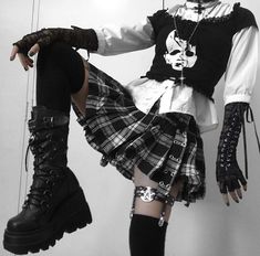 Goth Stuff, Egirl Fashion, Goth Clothes, Alt Clothes, Pastel Goth Fashion, Dream Aesthetic, Tomboy Style Outfits, Punk Outfits