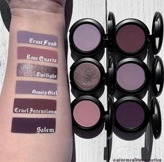 Goth Eyeshadow, Glam Inspiration, Goth Glam, Makeup Obsession, Pressed Powder, Pretty Makeup, Cute Makeup, Artistry Makeup, Aesthetic Makeup