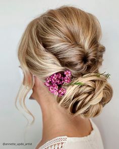 Mother Of The Bride Hairstyles ❤ Explore chic mother of the bride hairstyles for every hair type and length, ensuring a flawless look for the special day. ​ ​#wedding #bride #weddingforward #weddinghairstyles #MotherOfTheBrideHairstyles