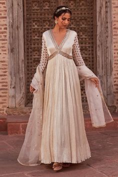 Ivory Crepe Karwa Embroidered Sleeve Anarkali With Dupatta Anarkali With Dupatta, Floor Length Anarkali, Suits Punjabi, Anarkali Dress Pattern, Embroidered Anarkali, Dress Book, Embroidery Detailing, Pattern Embroidery, Anarkali Suits