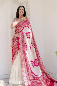 Bengali Traditional Look, Bengali Dress, Bengali Clothes, Diwali Presents, Saree Inspiration, India Saree, Saree Wearing Styles