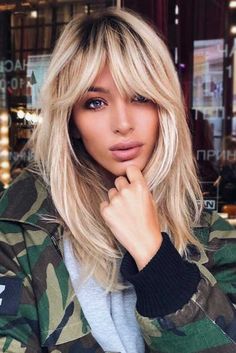 Oblong Face Hairstyles, Oblong Face Shape, Oval Face Hairstyles, Layered Haircut, Fringe Hairstyles, Long Hair With Bangs, Haircuts For Long Hair, Haircuts With Bangs