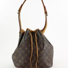 Louis Vuitton Monogram Petit Noe Drawstring Bucket Hobo Bag 9lvs1211 Date Code/Serial Number: Ar1910 Made In: France Measurements: Length: 15" Width: 7" Height: 10" Shoulder Handle Drop: 13 " Overall Good Vintage Condition ( 6.75/10 Or B-) Signs Of Wear: Exterior Canvas: Little To No Fading Exterior Leather And Trim: Cracking, Fading, Staining Interior: Excellent Handle / Straps: Cracking, Fading, Staining Corners: Little To No Scuffing Edges: Fading Hardware: Scratching Odor: None Louis Vuitton Satchel, Louis Vuitton Pallas, Louis Vuitton Alma Pm, Louis Vuitton Speedy 35, Louis Vuitton Crossbody, Louis Vuitton Purse, Louis Vuitton Damier Azur, Louis Vuitton Damier Ebene, Louis Vuitton Men