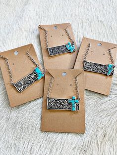 "Photos do not do justice for these bar necklaces! They are absolutely adorable and go with every outfit.  - Color : Silver / Turquoise  - Faux Turquoise Stone - Chain Length : 18\" + 3\"  - Pendant Size : 2 cm x 4.5 cm" Beer Necklace, Western Bar, Bar Necklaces, Cowgirl Bling, Preppy Jewelry, Detailed Necklace, Southwest Jewelry, Western Home Decor, Classy Jewelry