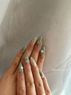 Her Nails, Nail Polish, Nail Art, Nails, Green, Gold, Art, Nail Arts