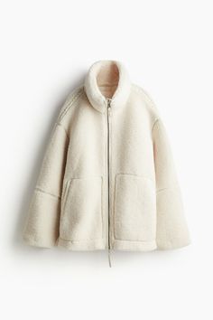 Loose-fit jacket in soft teddy fleece with trim in coated fabric. Stand-up collar  two-way zipper at front  and kangaroo pockets. Lined. Cute Fleece Jacket, Cute Winter Jackets, Fleece Jackets, Fluffy Jacket, Cute Coats, Beige Outfit, Teddy Fleece, Soft Teddy, Teddy Jacket