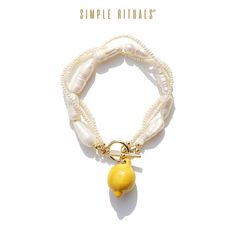 Trending Handmade Jewelry, Lemon Bracelet, Lemon Necklace, Jewelry Basics, Weird Jewelry, Earrings Beads, Pearl Love, Fruit Jewelry, Jewelry Photography