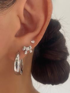 Silver Earrings Aesthetic, Girly Bracelets, Stud Earrings Silver, Stacked Earrings, Chunky Earrings, Silver Jewelry Earrings, Silver Bow, Fancy Jewellery