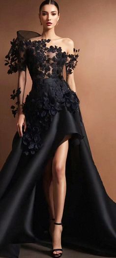 Dress With A Cape, Dinner Gowns, Lil Black Dress, Gowns Of Elegance, Evening Dresses Elegant, Glam Dresses, Gorgeous Gowns, Event Dresses